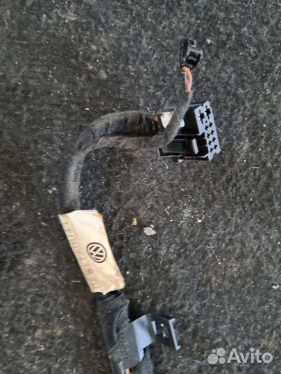 Проводка багажника Volkswagen Touran 1