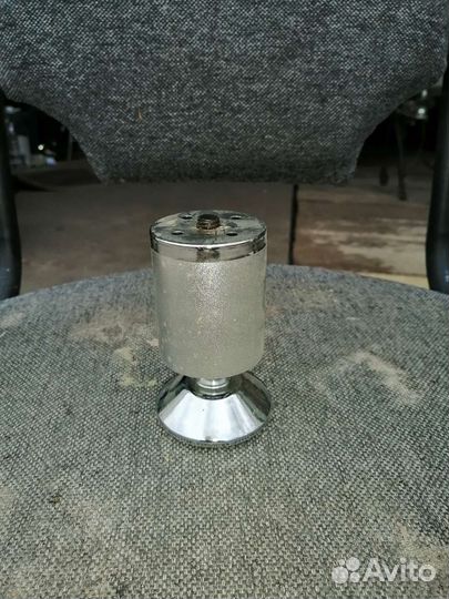 Подставка под ножки медели