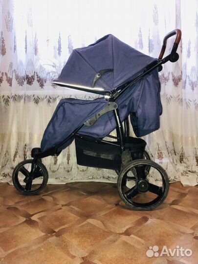 Продаю прогулочную коляску