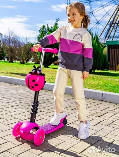 Самокат детский трехколесный новый с ручкой
