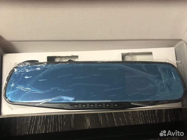 Видеорегистратор-зеркало Rear-View Mirror