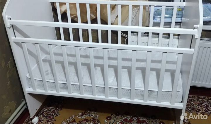 Детская кровать с матрасом