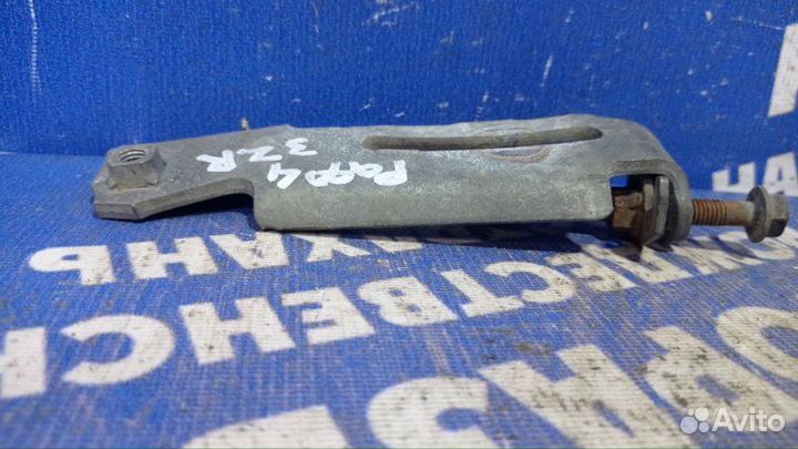 Натяжитель ремня генератора Toyota Rav4 кроссовер