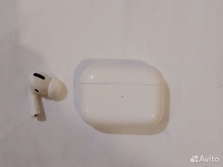 Наушники Apple AirPods Pro MagSafe (mlwk3ru/A)