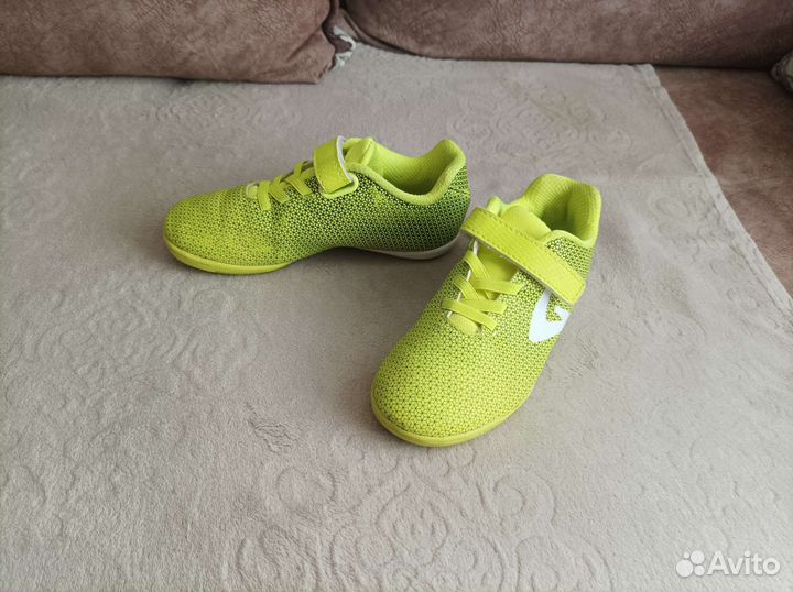 Футбольные бутсы 32 размер