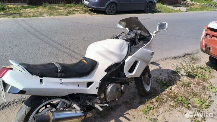 Продаю kawasaki zzr400