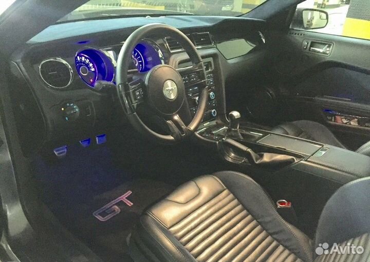 Ford Mustang 5.0 МТ, 2012, 180 000 км
