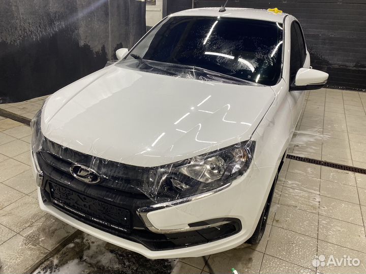 Бронирование авто защитной пленкой
