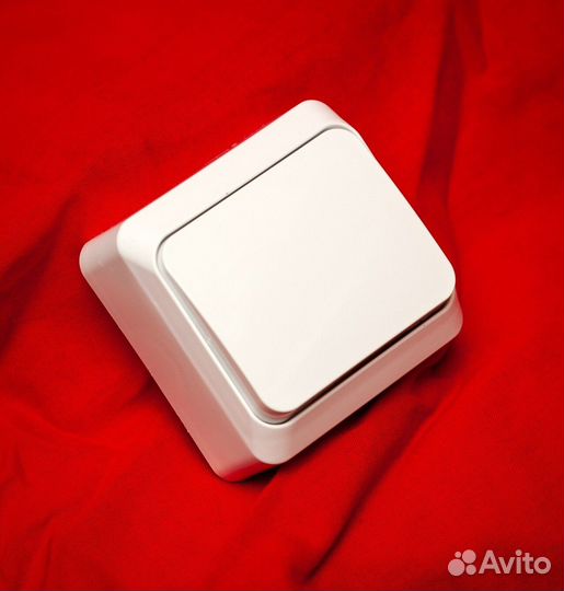 Розетки и выключатели