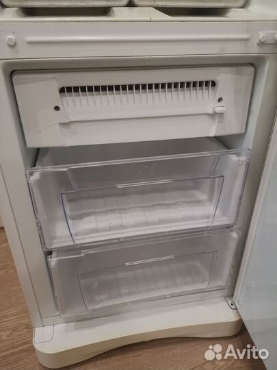 Холодильник бу indesit