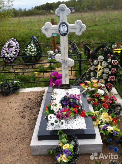 Бетонный крест на могилу