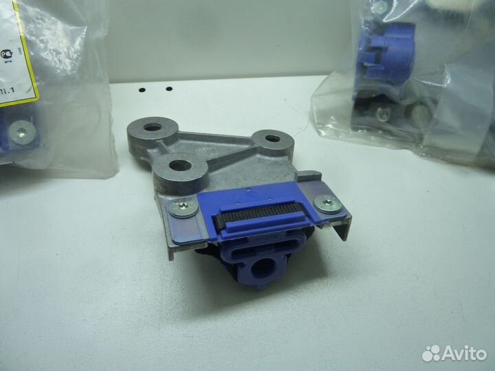 Citroen / Peugeot Кронштейн крепления глушителя