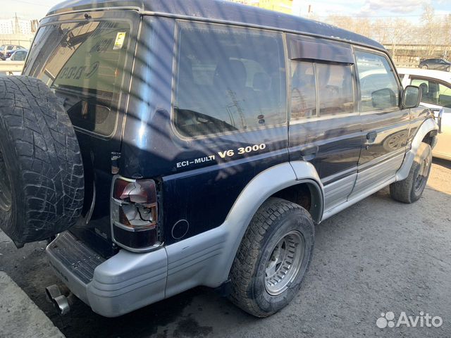 Mitsubishi Pajero 3.0 МТ, 1993, битый, 250 000 км