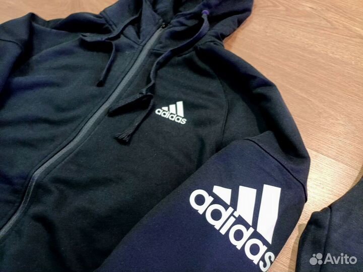 Спортивные костюмы Adidas