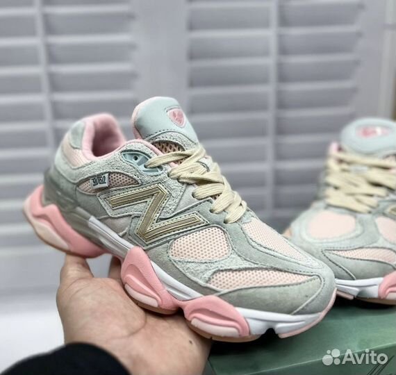 Кроссовки женские New Balance 9060