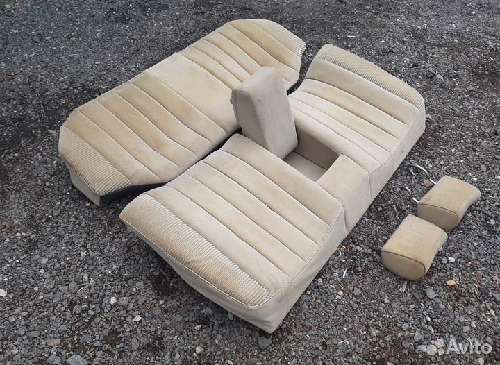 Бежевый диван w124 975 (Велюр бежевые сливки)