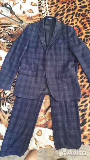 Продам школьную форму