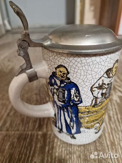 Пивная кружка с крышкой