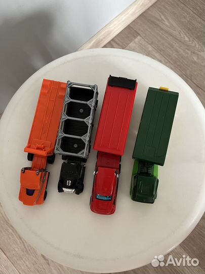 Трейлеры, грузовики Hot Wheels