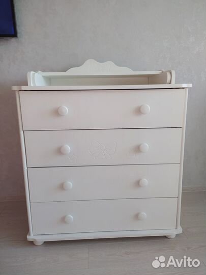 Продам комод и кроватку