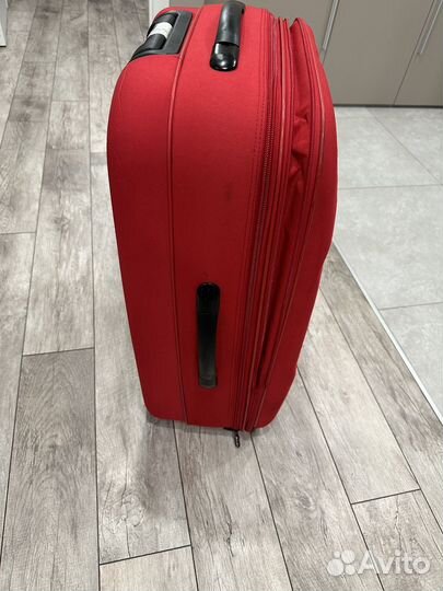 Чемодан на колесах