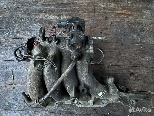 Впускной коллектор Suzuki Baleno