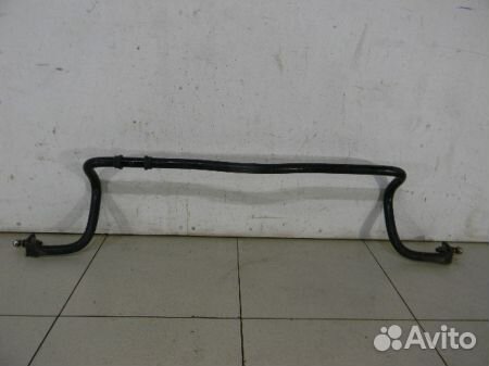 Стабилизатор передний