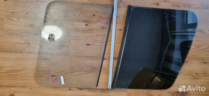 Стекла правой форточки Паджеро 2