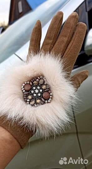 Перчатки женские чёрные и бежевые