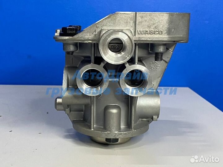 Воздухораспределитель прицепа Шмитц Когель Крон