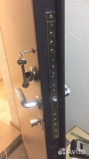 Вскрытие ремонт замена замков