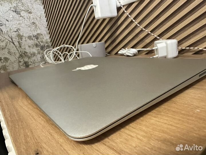 Macbook air 13 2017 8 гб