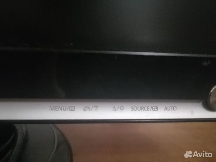 Монитор Samsung