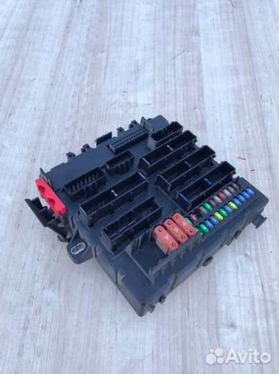 Блок предохранителей Opel Vectra C OPC Z28NET 2008