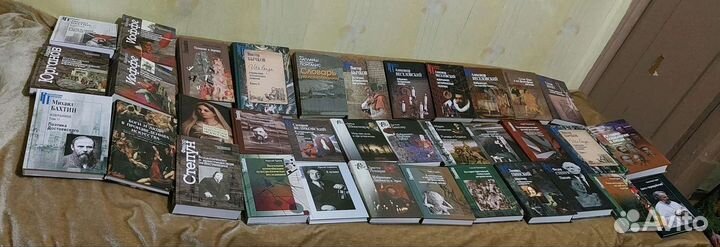 Книги по гуманитарной тематике