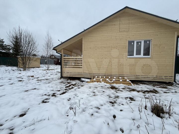 Дом 56 м² на участке 11 сот.