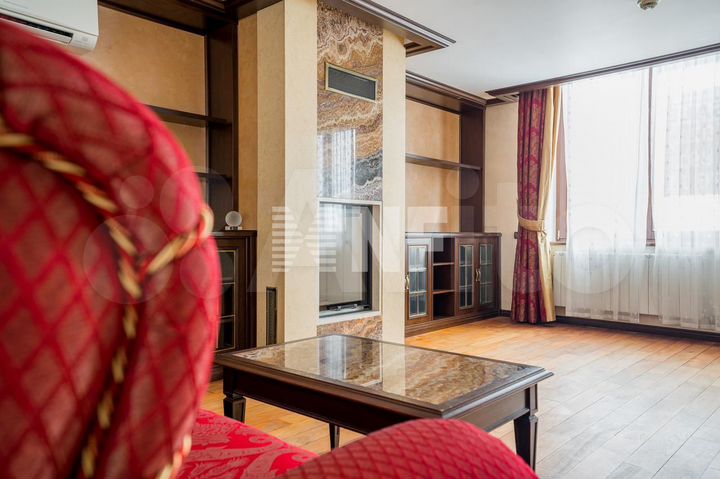 3-к. квартира, 229,2 м², 5/5 эт.