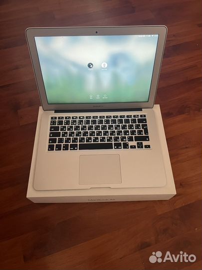 Apple MacBook Air 13- inch