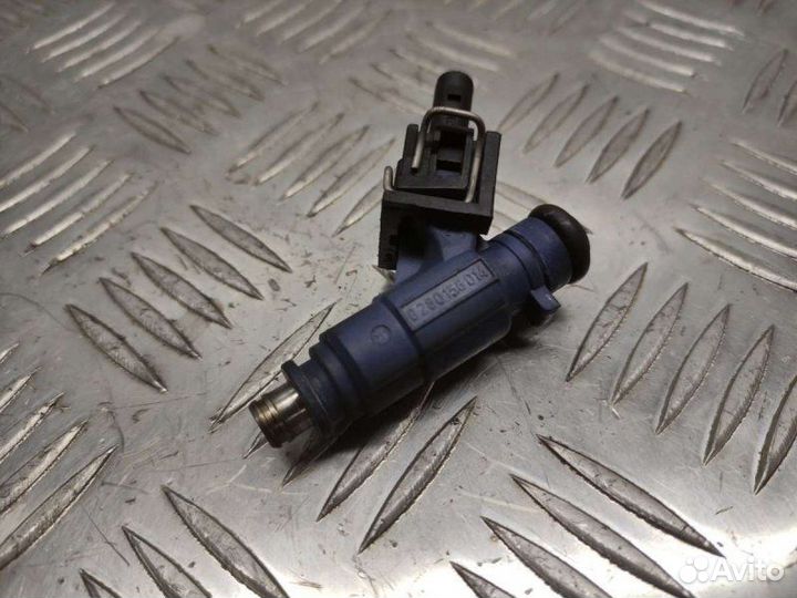 Форсунка Mercedes C W203 2.6 2002