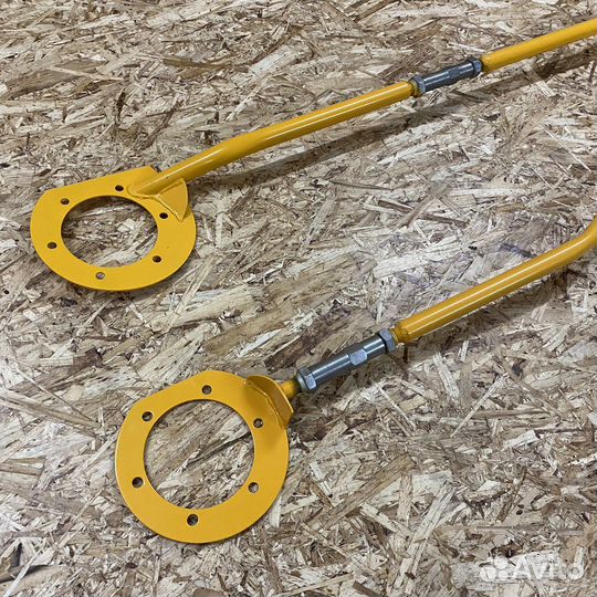 Растяжка распорка передних стоек приора калина