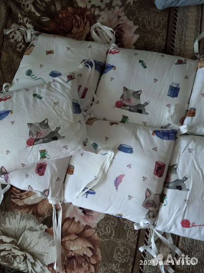 Бортики в кроватку