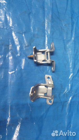 Петли двери задней правой Mazda CX-7 L3VDT ER3P