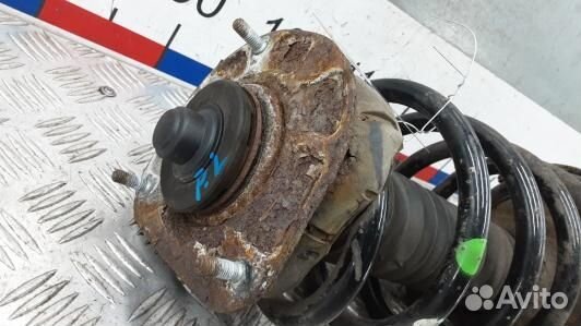 Стойка передняя левая volvo XC90 1 (8NT06K501)