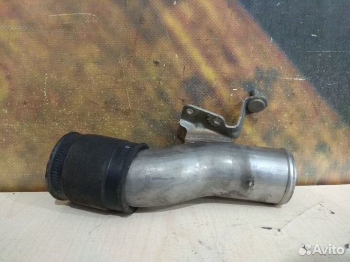 Патрубок интеркулера Audi Allroad C5 BES 2004