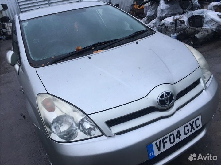 Разбор на запчасти Toyota Corolla Verso