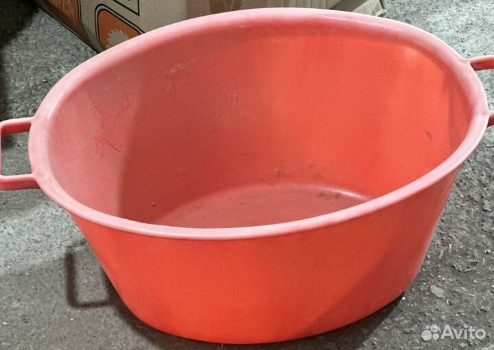 Емкость для воды с крышкой 20 литров