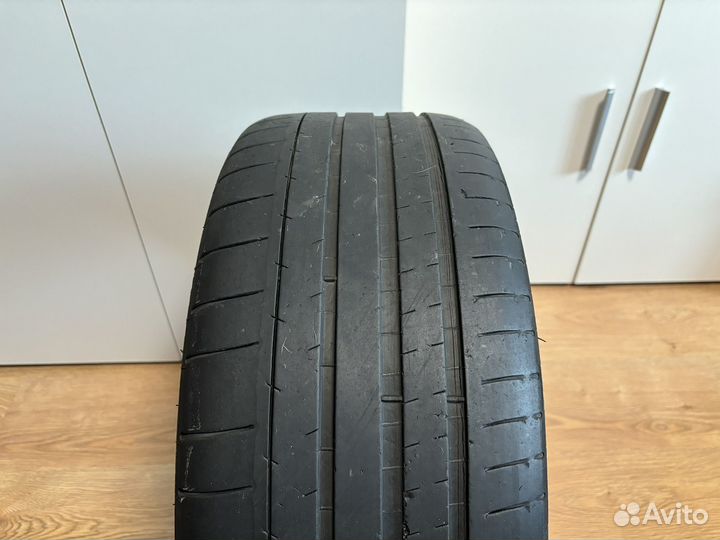 Michelin Pilot Super Sport 225/40 R18