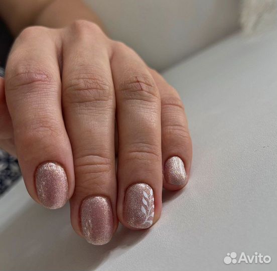 Маникюр и педикюр