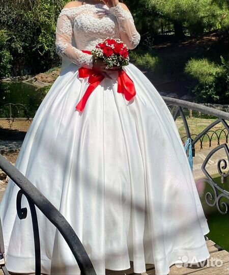 Свадебное платье