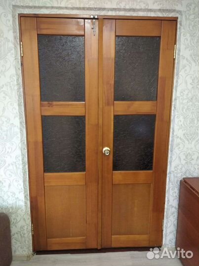 Продаю двери